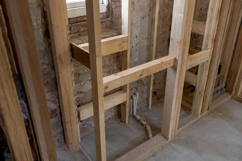 Wall framing with blocking for fixture mounting